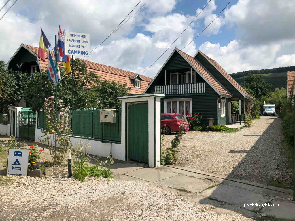 Camping Doua Lumi, Blajel — foto
