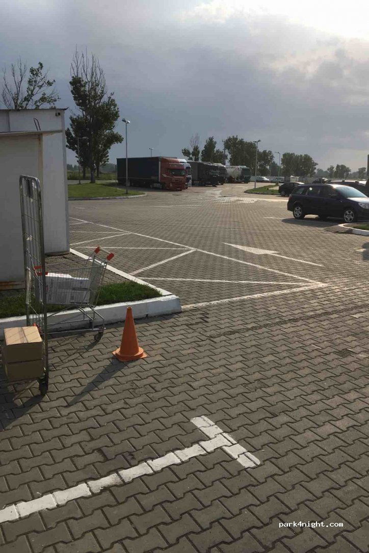 ()  - E81 — foto 2