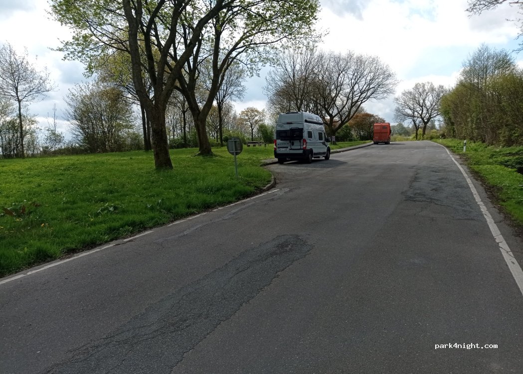 (24) Neu Duvenstedt - Unnamed Road — foto