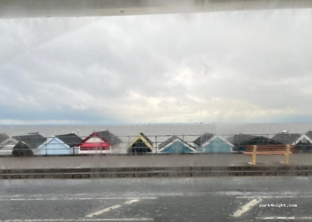 (SS3 9HG) Southend-on-Sea - 273 Thorpe Esplanade — foto 3