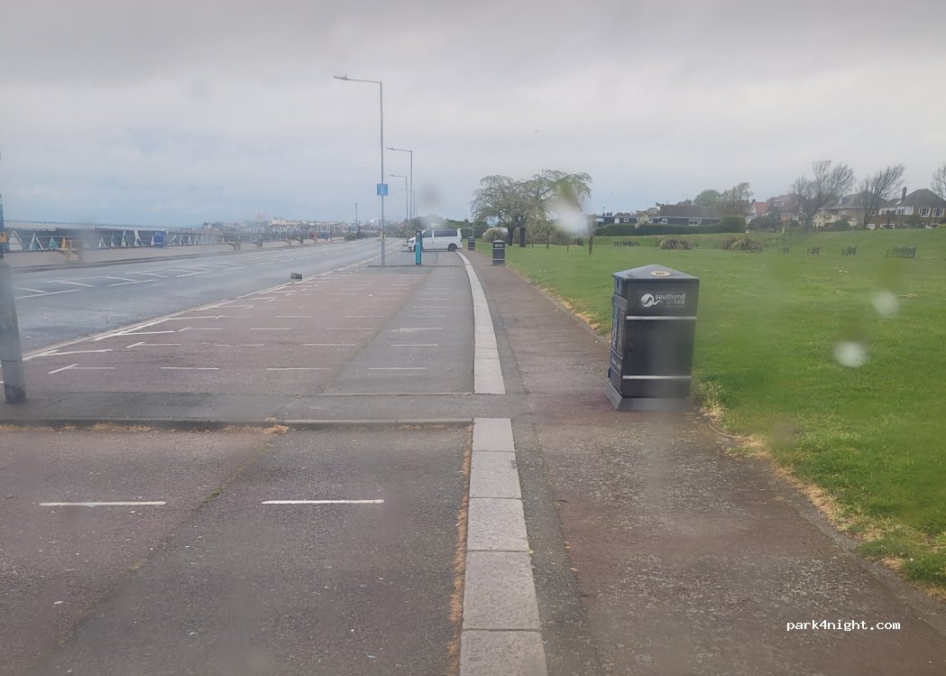 (SS3 9HG) Southend-on-Sea - 273 Thorpe Esplanade — foto 4