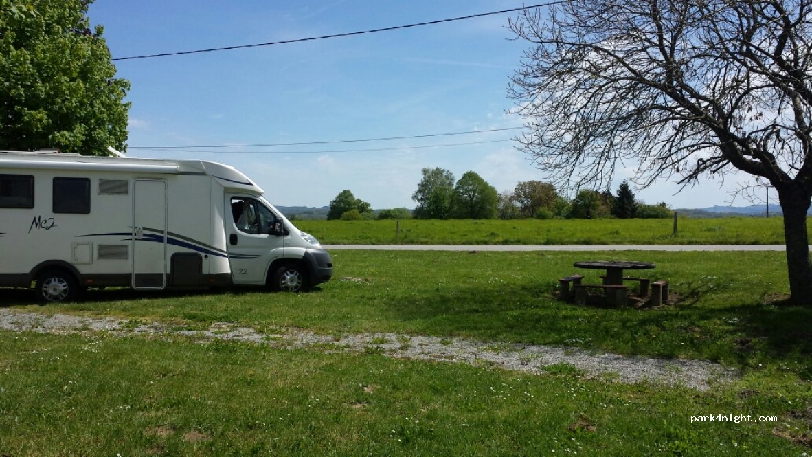 (23290) Saint-Pierre-de-Fursac - D4 — foto