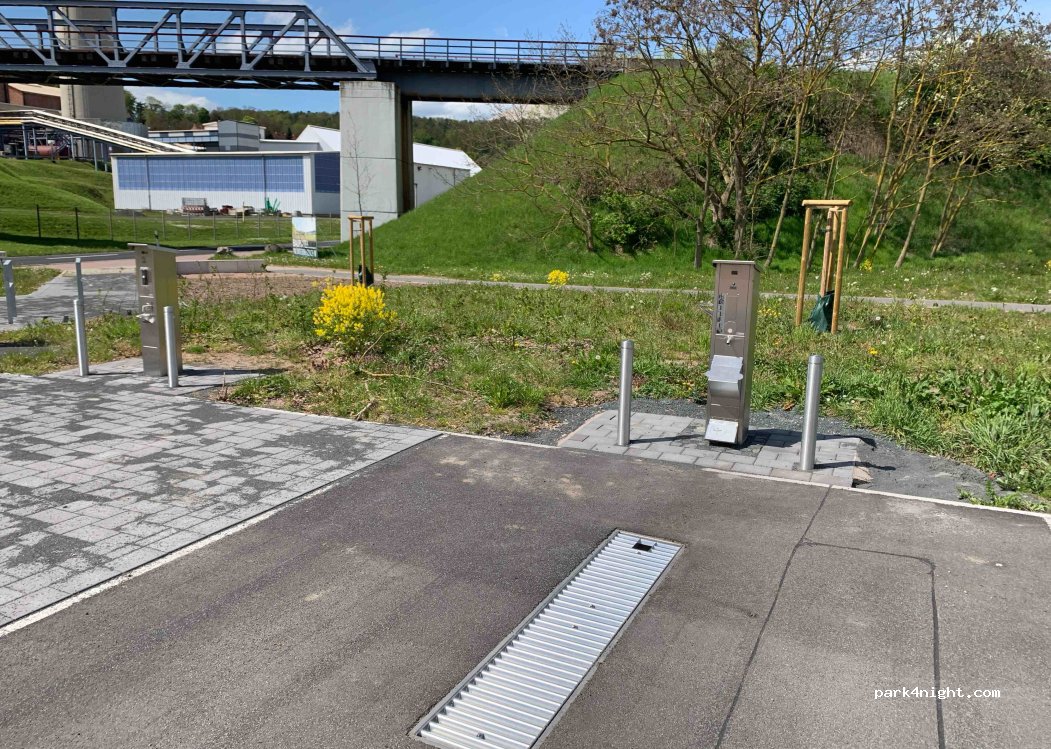 Wohnmobilstellplatz Festplatz Unterbreizbach — foto 2