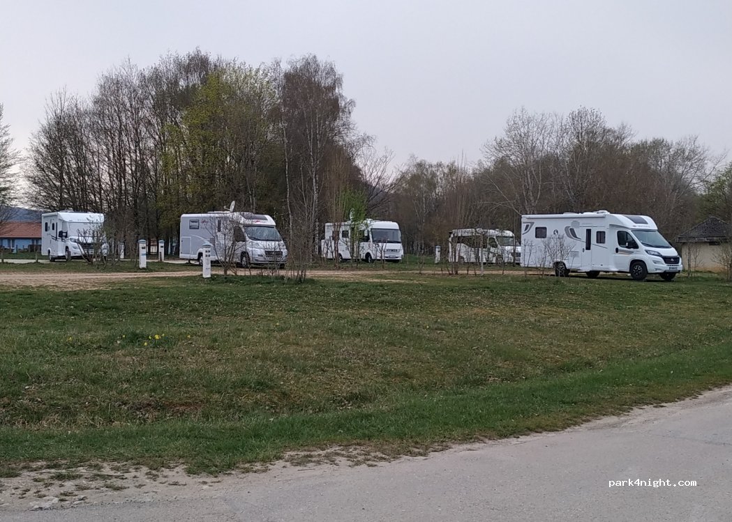 Aire de camping-car Heudicourt — foto 2