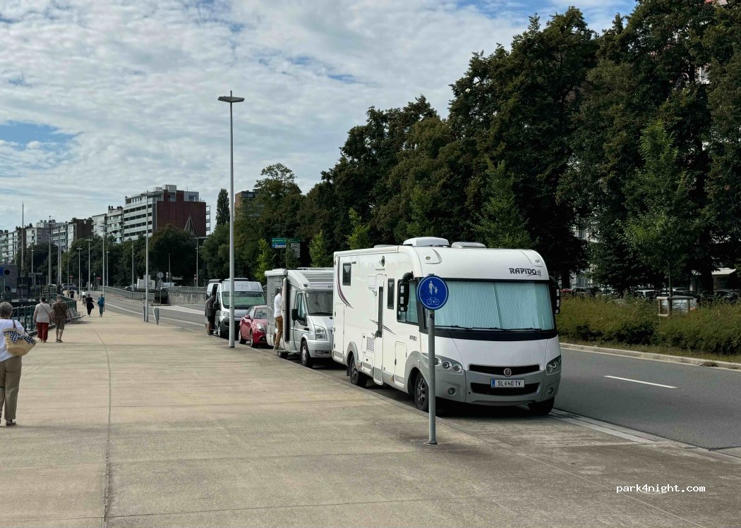 (4000) Liège - 9 Boulevard Frère - Orban — foto 3
