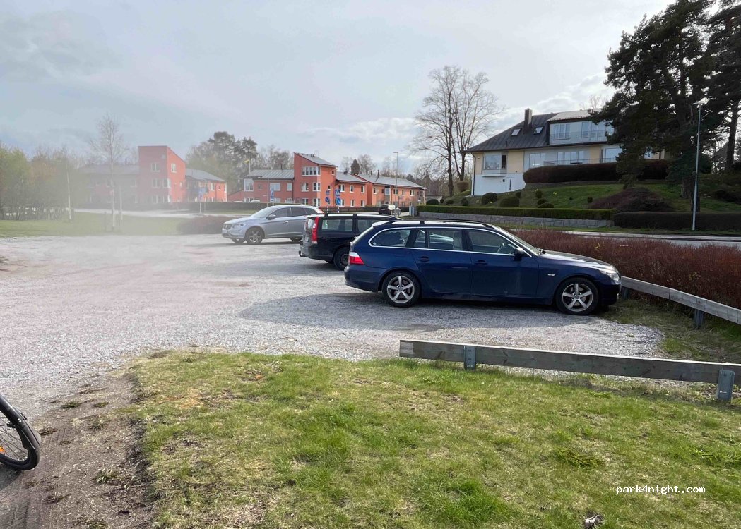 (182 63) Djursholm - Svalnasvagen — foto 2