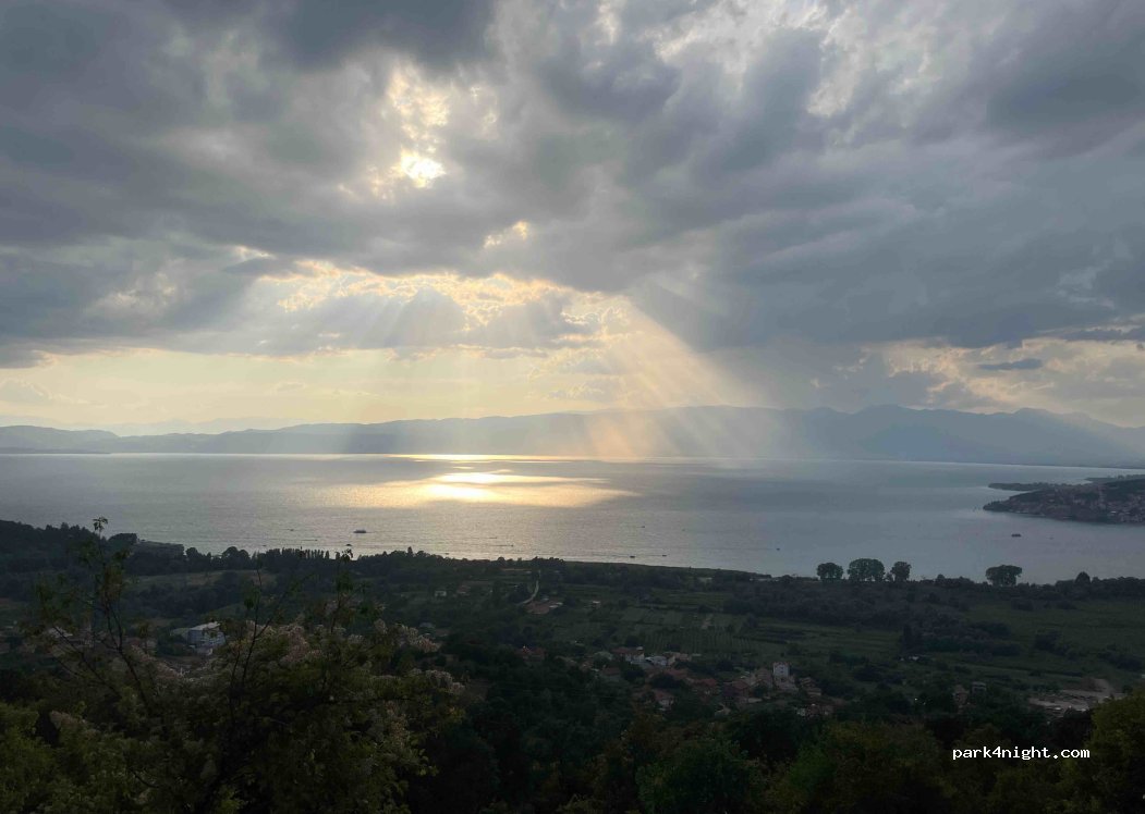 () Velestovo - Unnamed Road — foto 2
