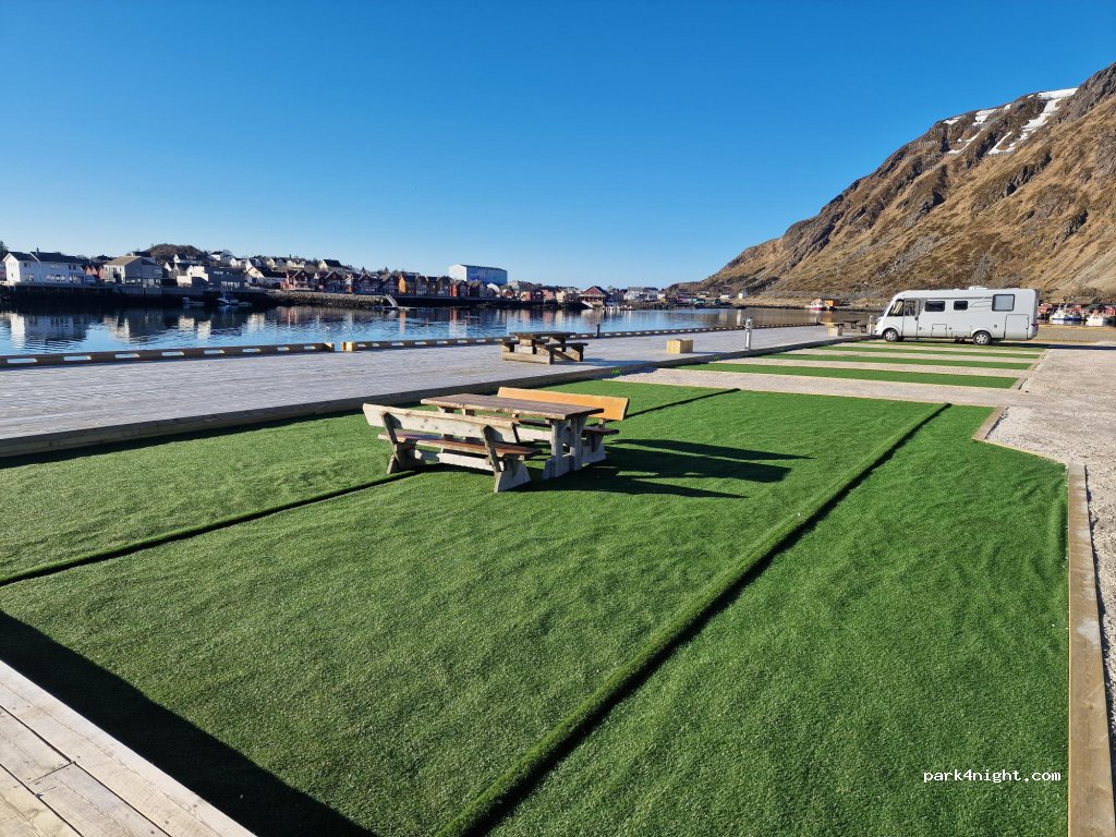 Reineholmen Lofoten Bobilcamp — foto 3