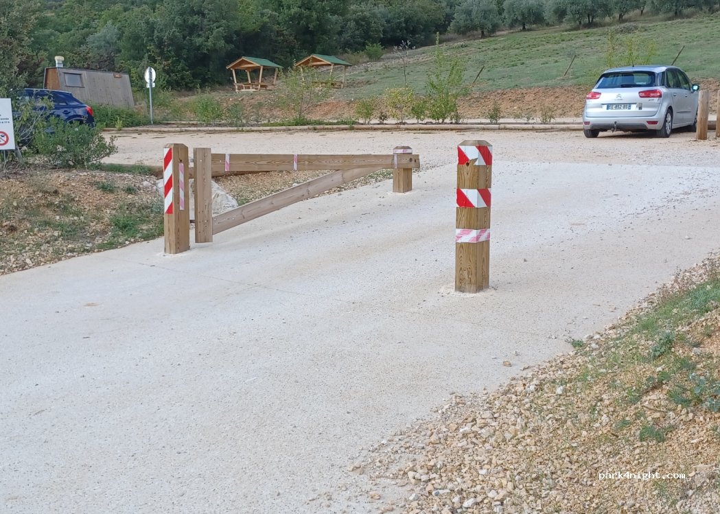 (26170) Mollans-sur-Ouvèze - D40A — foto 3