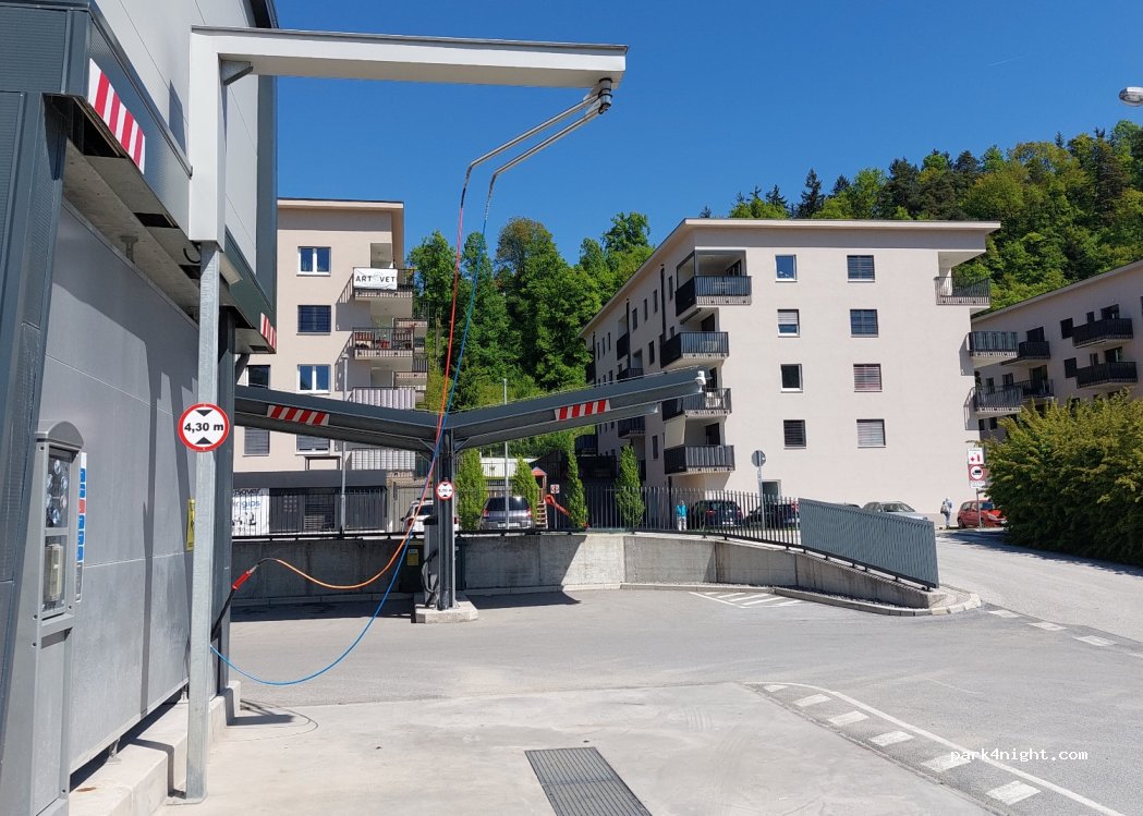 (3330) Mozirje - 51 Na trgu — foto