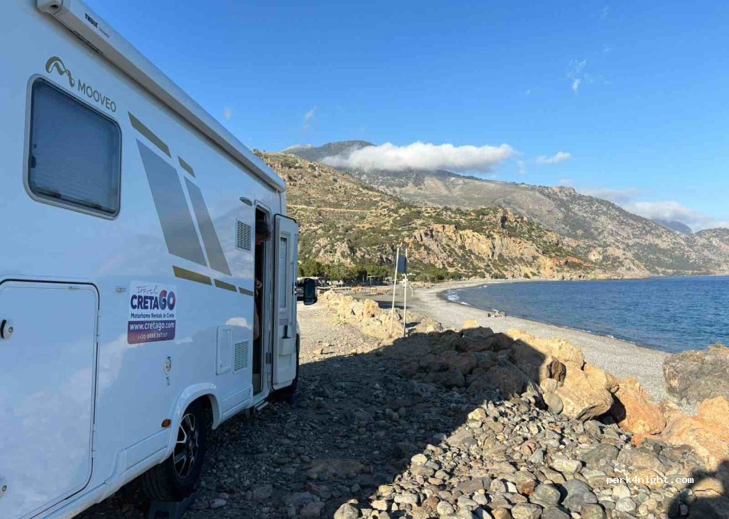 (730 04) Sougia - Unnamed Road — foto