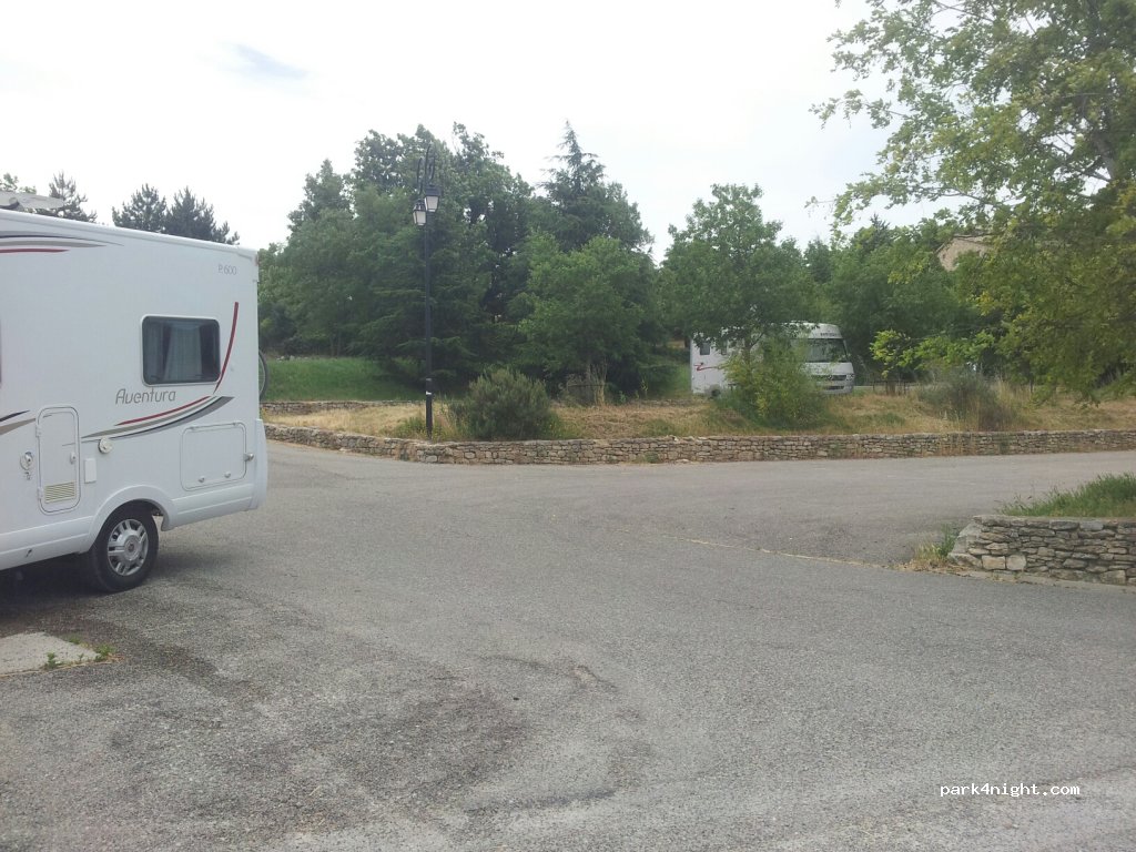 (04300) Dauphin - Route de la Rencontre — foto
