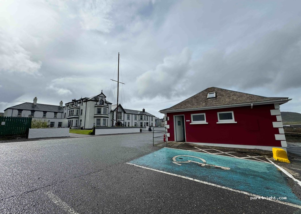 (V23 RX74) Farranreagh - 2 Watch House Cottages — foto 3