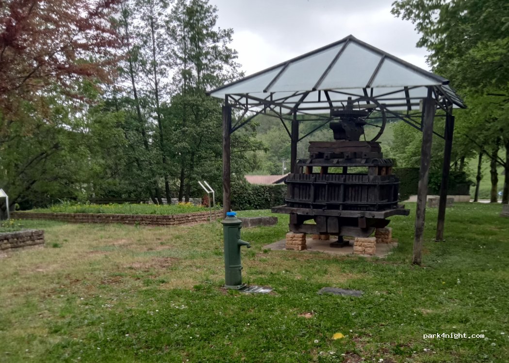 (69250) Poleymieux-au-Mont-d'Or - 895 Route de la Rivière — foto