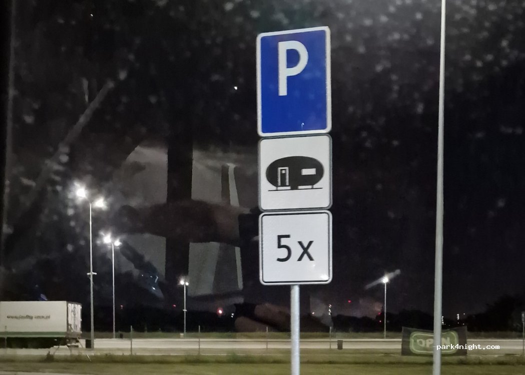 (821 06) Podunajské Biskupic - — foto