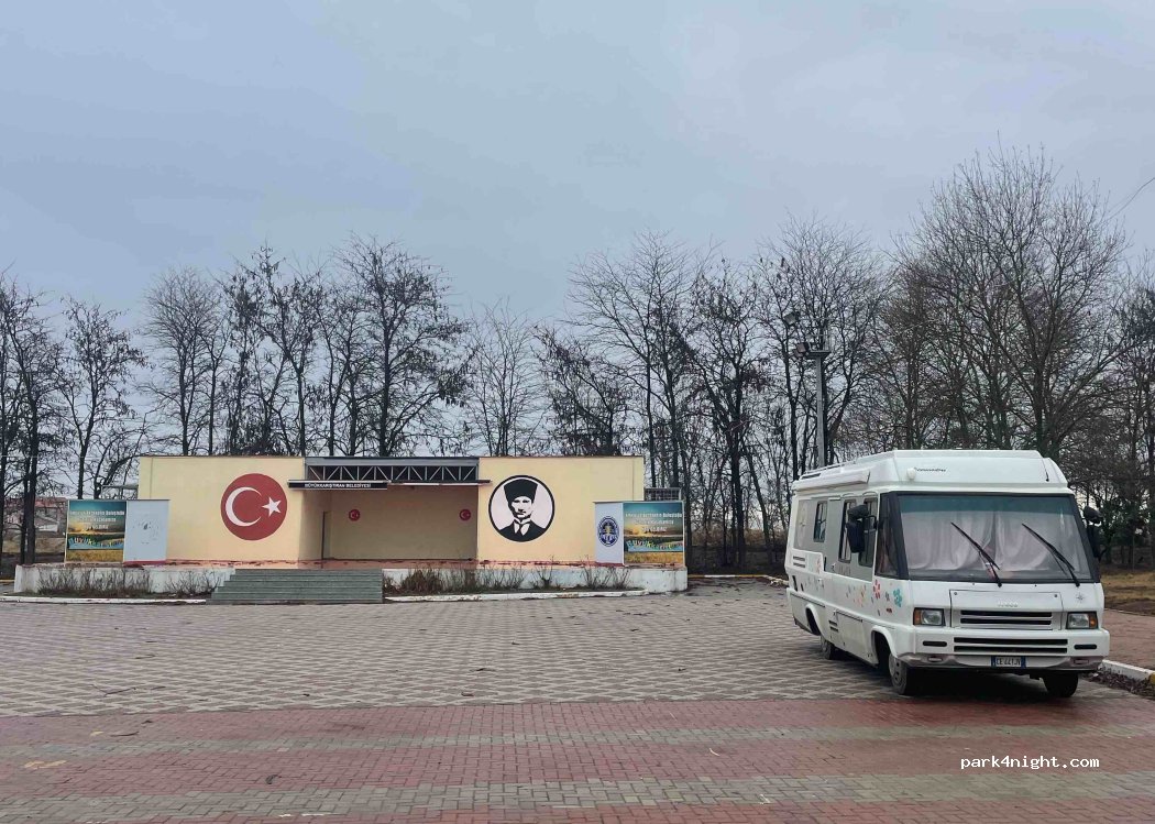 (39750) Büyükkarıştıran - Unnamed Road — foto 2