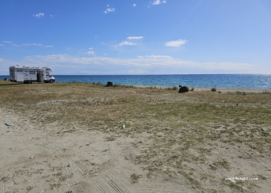 (600 63) Litochoro - Unnamed Road — foto 3