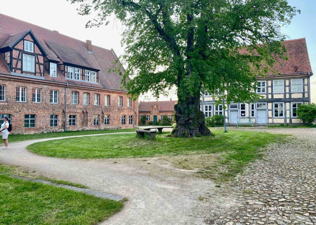 (16909) Heiligengrabe - 72 Stiftgelände — foto