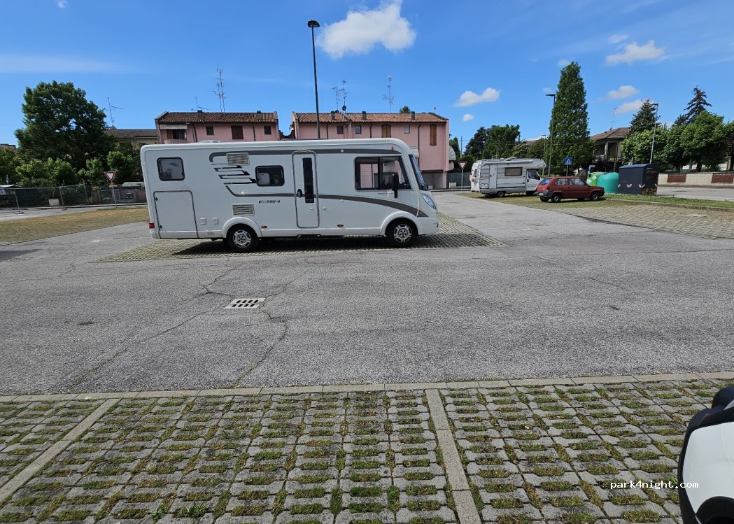 (40066) Pieve di Cento - 24 Via Rusticana — foto