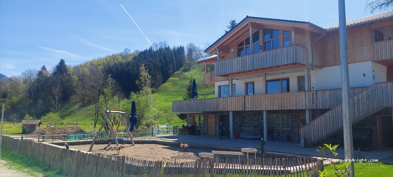 Der Bienenkorb (Gaststätte & Imkerei) — foto
