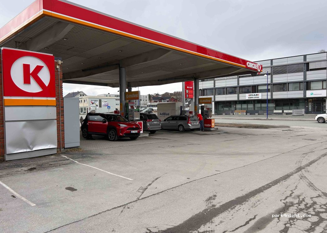 (9300) Finnsnes - 49 Storgata — foto 2
