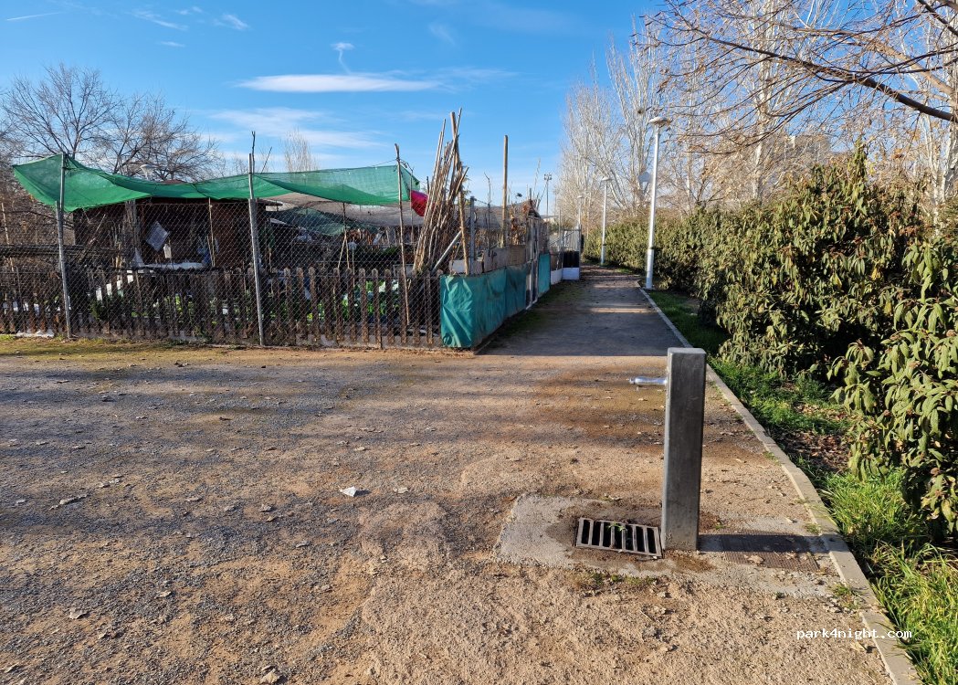 (18003) Granada - 18015 Calle de la Actriz Fabiana Laura — foto 2
