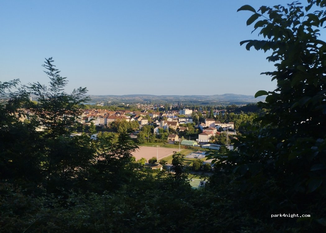 (71200) Le Creusot - 88 Rue des Pyrénées — foto 3