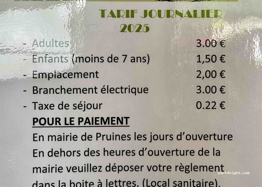 Aire naturelle de camping de PRUINES — foto 3