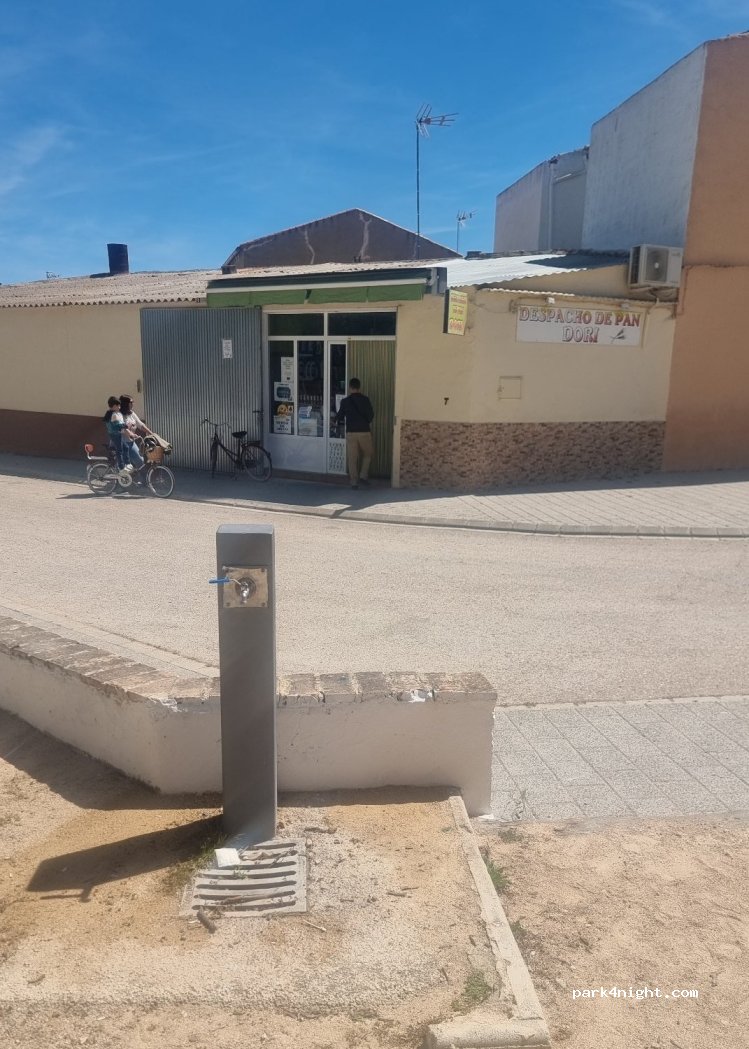 (02156) La Felipa - 24 Carretera Marqués de la Calzada — foto 2