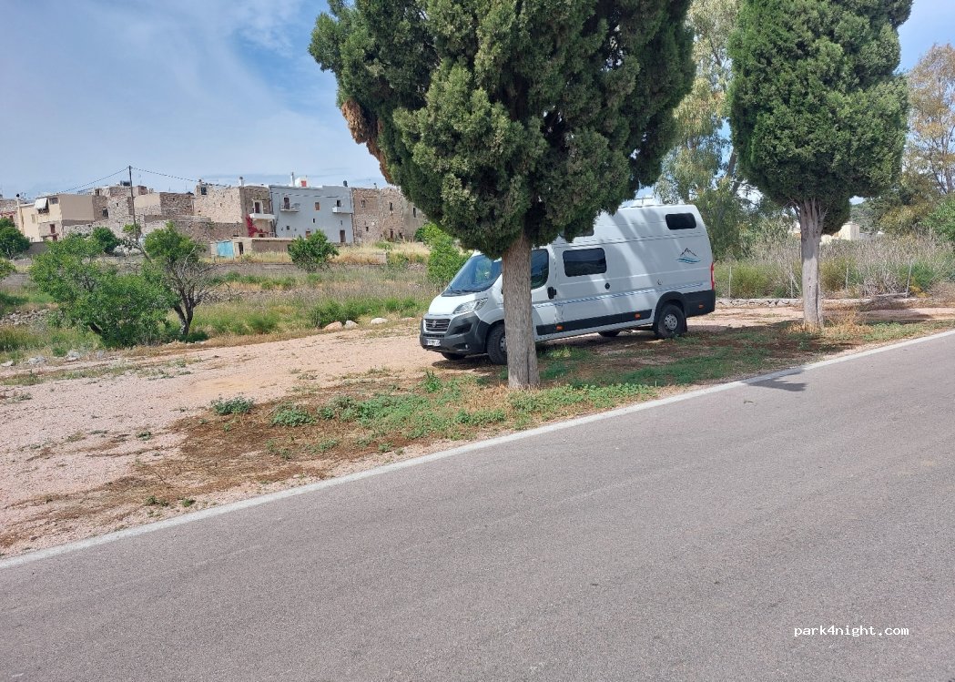 (821 02) Olimpi - Unnamed Road — foto