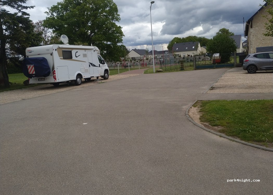 (27930) Gauville-la-Campagne - 3 Rue d'Aviron — foto 2