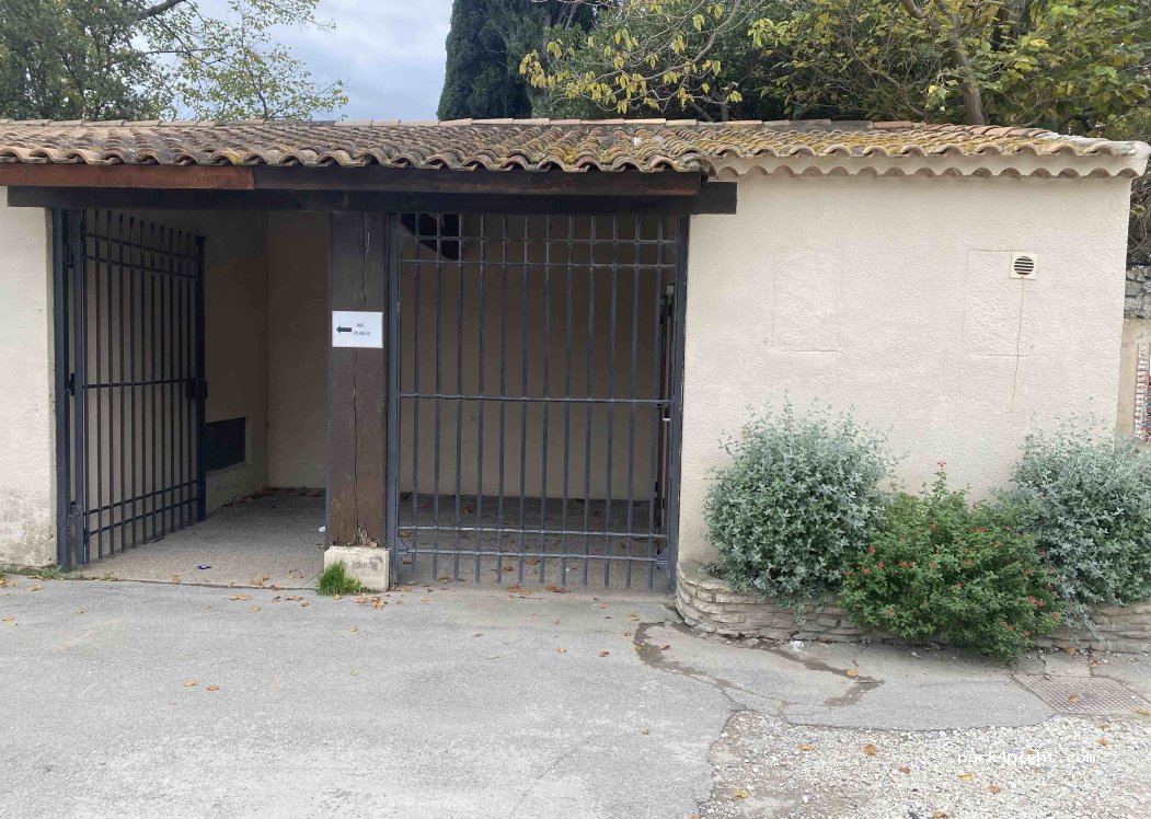 (13890) Mouriès - 53 Cours Paul Revoil — foto 3