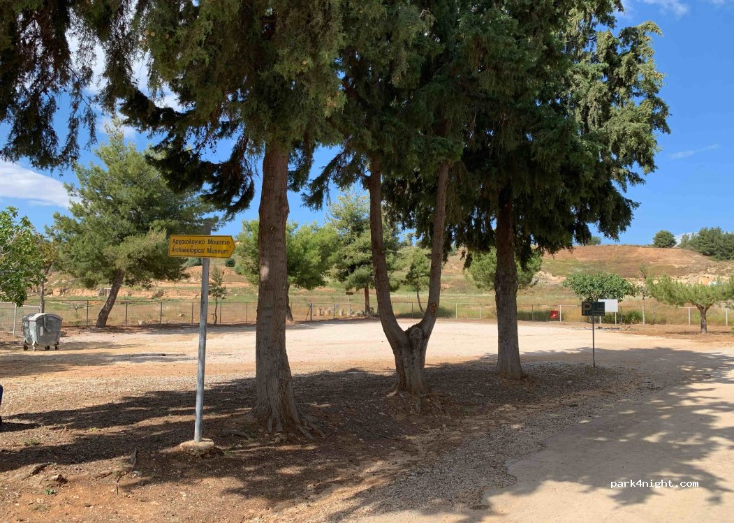 (202 00) Sikiona - Unnamed Road — foto