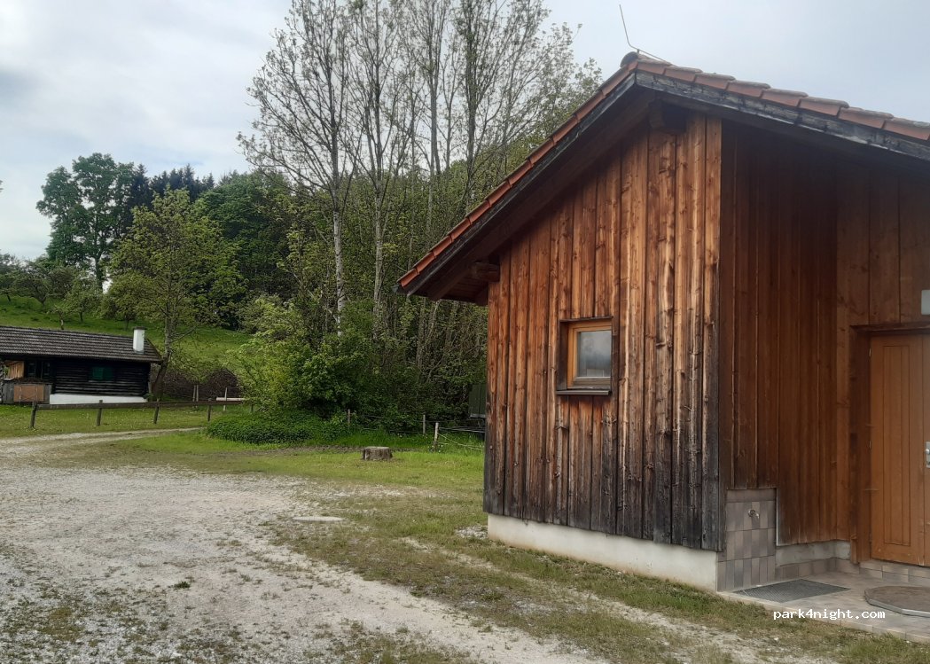 (82447) Spatzenhausen - 18 Kirchenstraße — foto