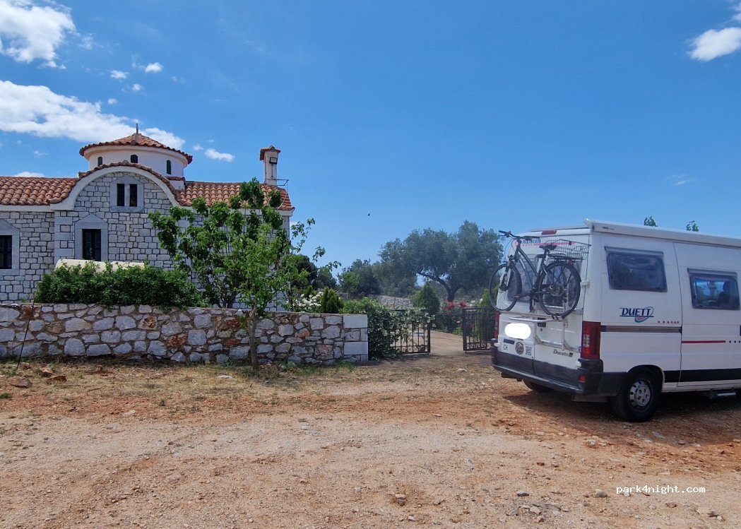 (230 62) Anatoliki Mani - Unnamed Road — foto