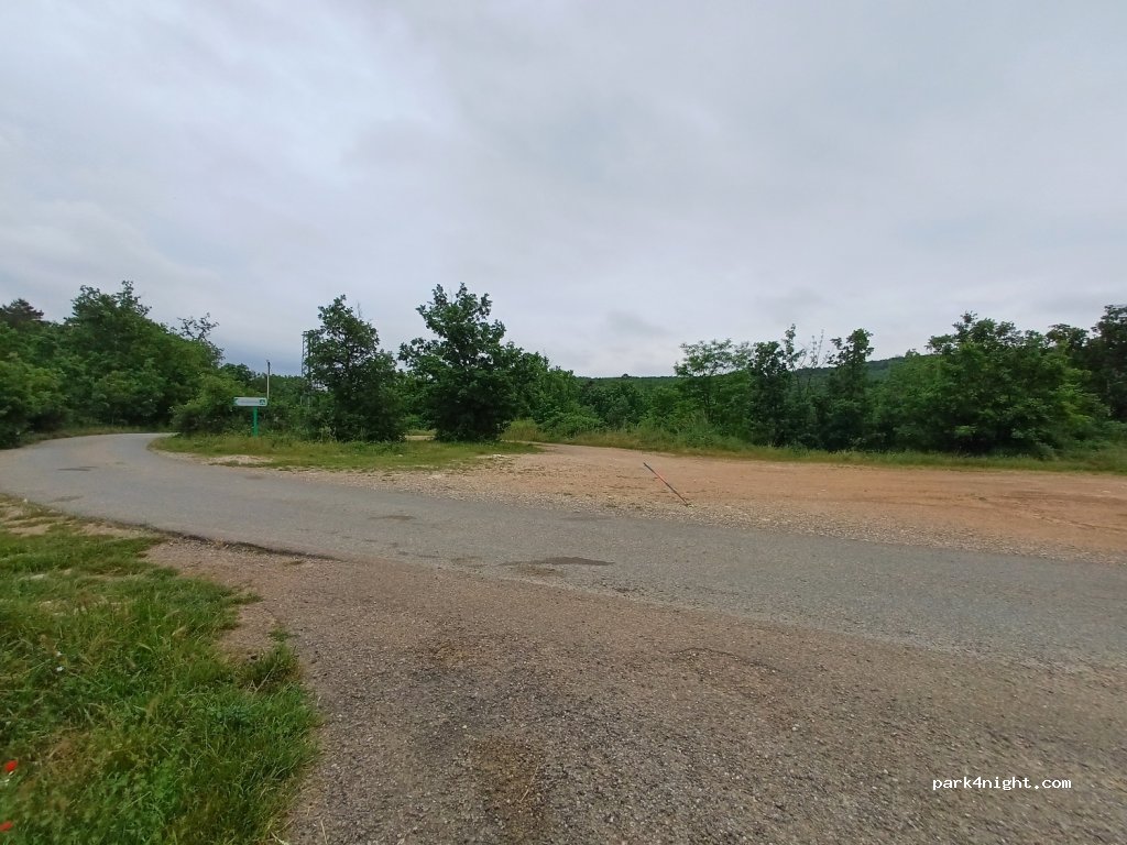 (06460) Saint-Vallier-de-Thiey - Unnamed Road — foto