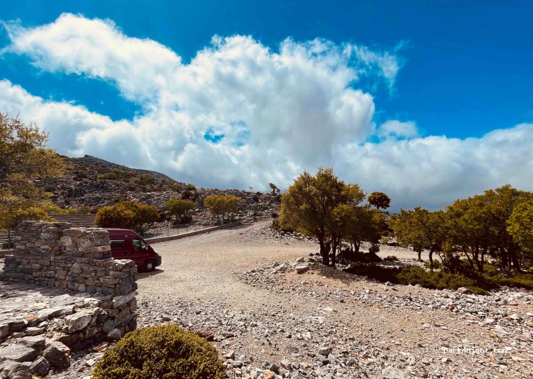 (700 03) Rouvas - Unnamed Road — foto 3