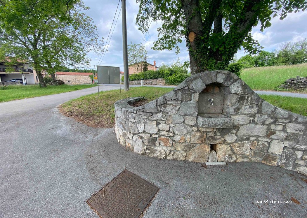 (6210) Dobravlje - 6a Dobravlje — foto 2