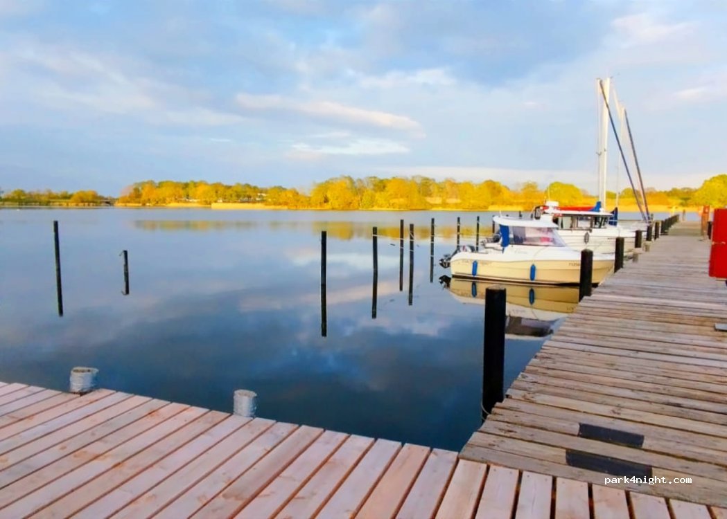 Wohnmobilstellplatz Schlei-Marina Boren-Lindauhof — foto