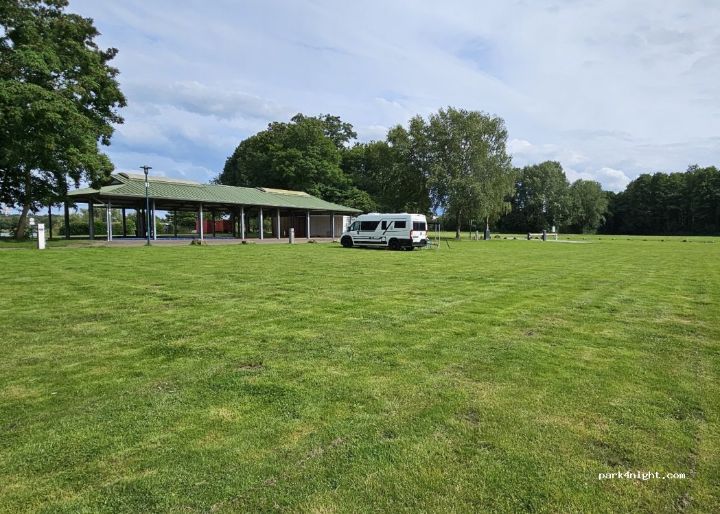 Reisemobil - Wiese Hartensbergsee — foto 4