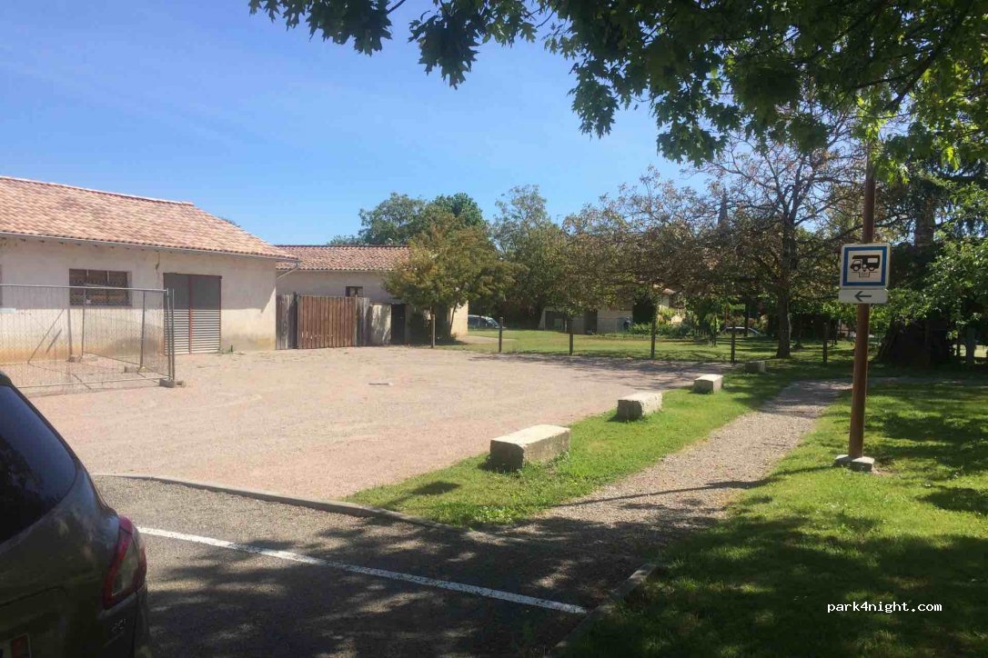 (82800) Bioule - 3 Avenue Hugues IV de Cardaillac — foto