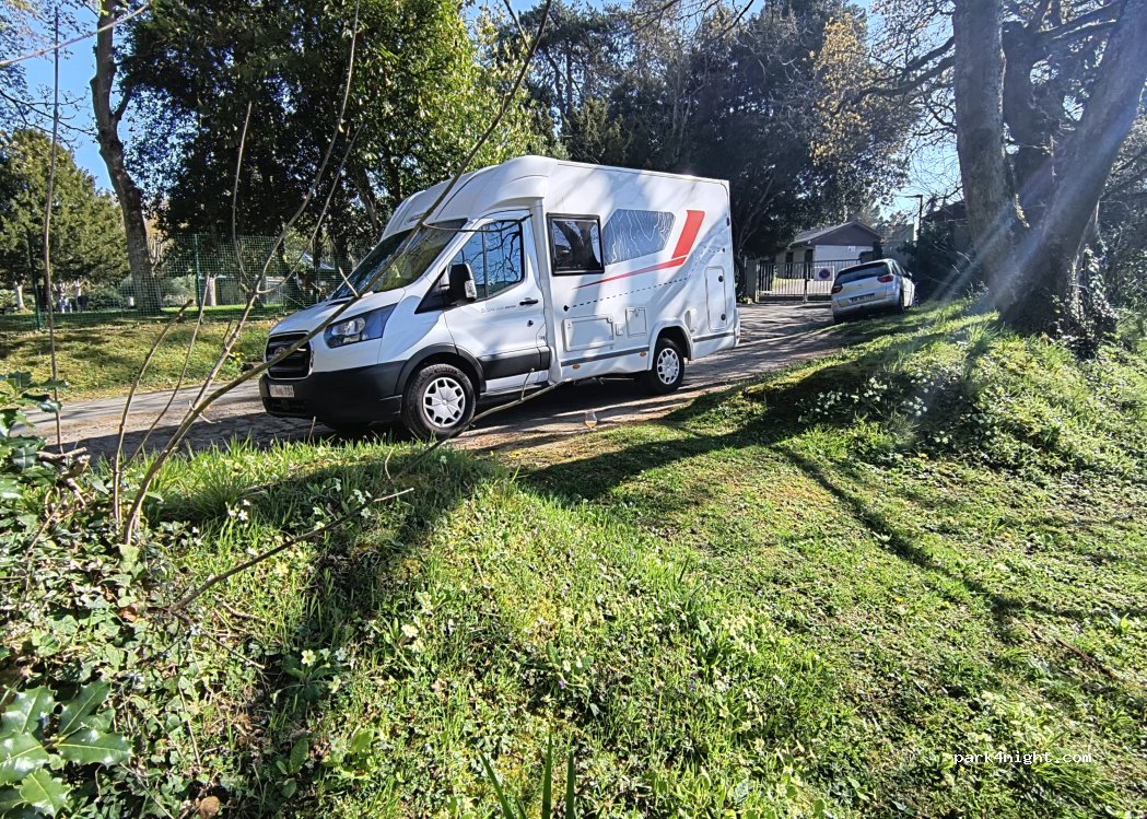(35800) Dinard - 7 Boulevard de la Libération — foto 3