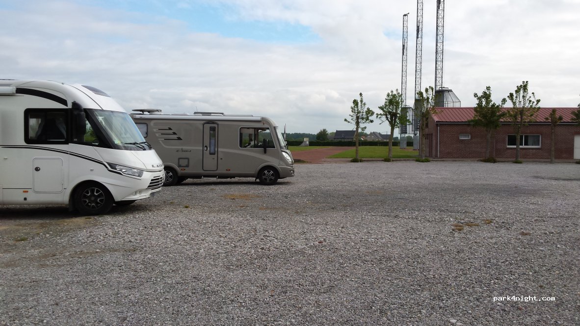 (59470) HERZEELE - chemin des Archers — foto