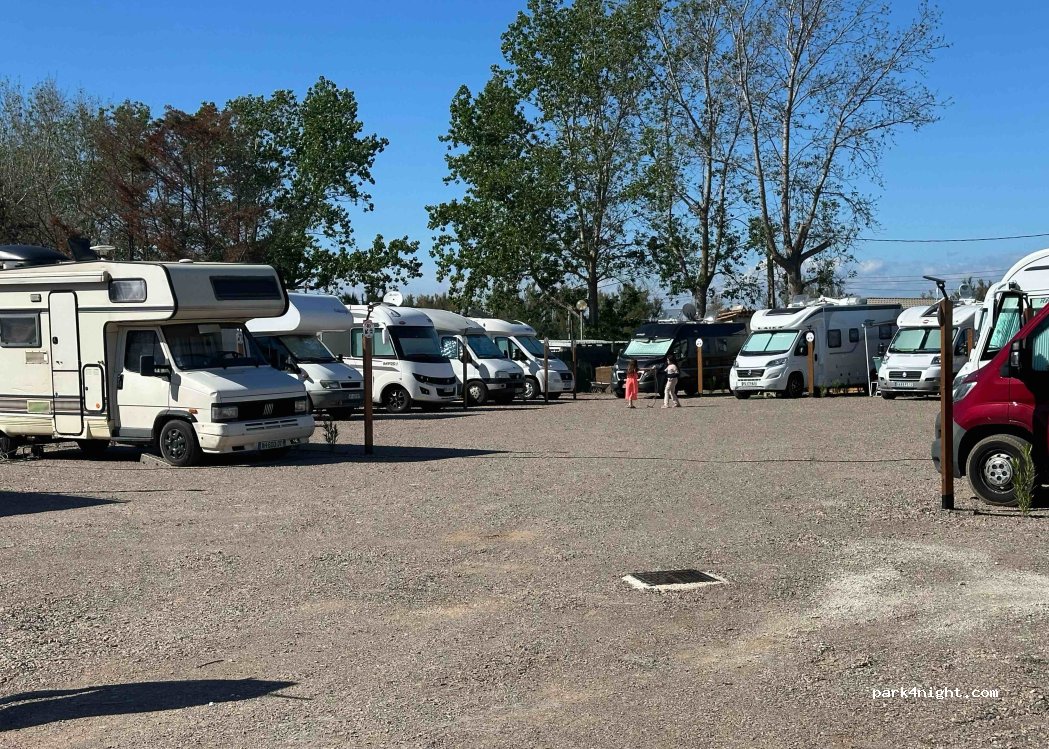 Aire de camping car les fées mer — foto