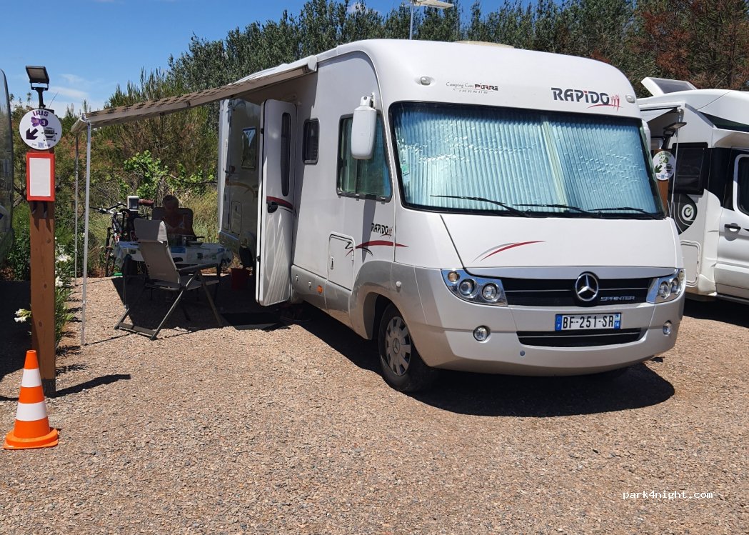Aire de camping car les fées mer — foto 3