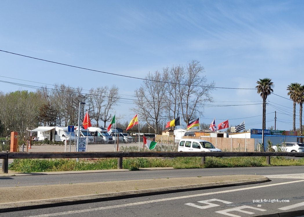 Aire de camping car les fées mer — foto 5