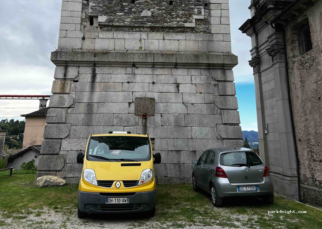 (28010) Miasino - Via Umberto I — foto 3