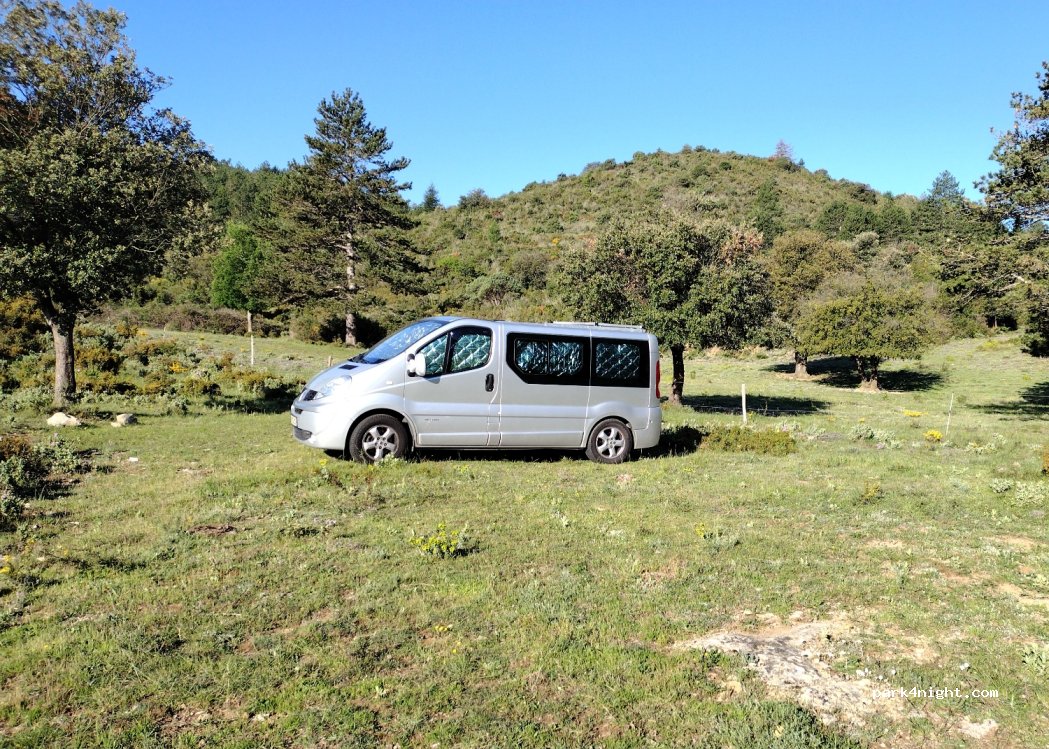 (11350) Duilhac-sous-Peyrepertuse - — foto