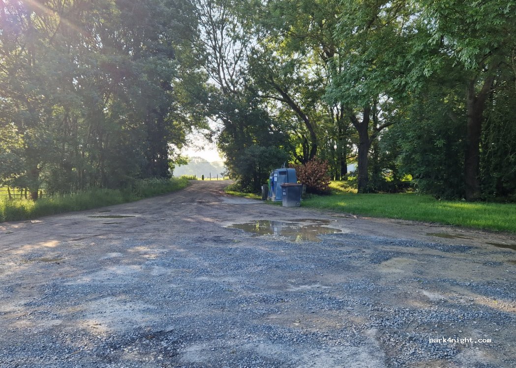 (17350) Port-d'Envaux - 32 Rue de la Chaussée Romaine — foto