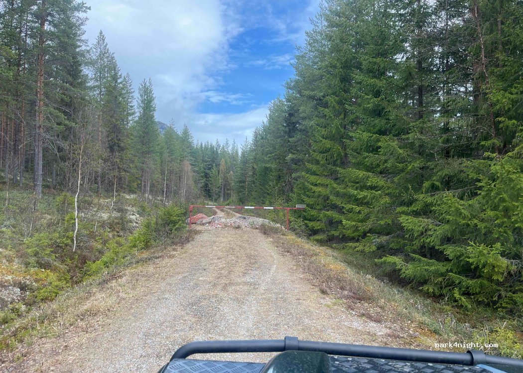 (2476) Atna - Unnamed road — foto